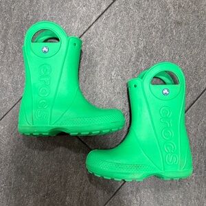 Crocs Handle It Rain Boots Kids Size J1 Green Waterproof Pull On Outdoor